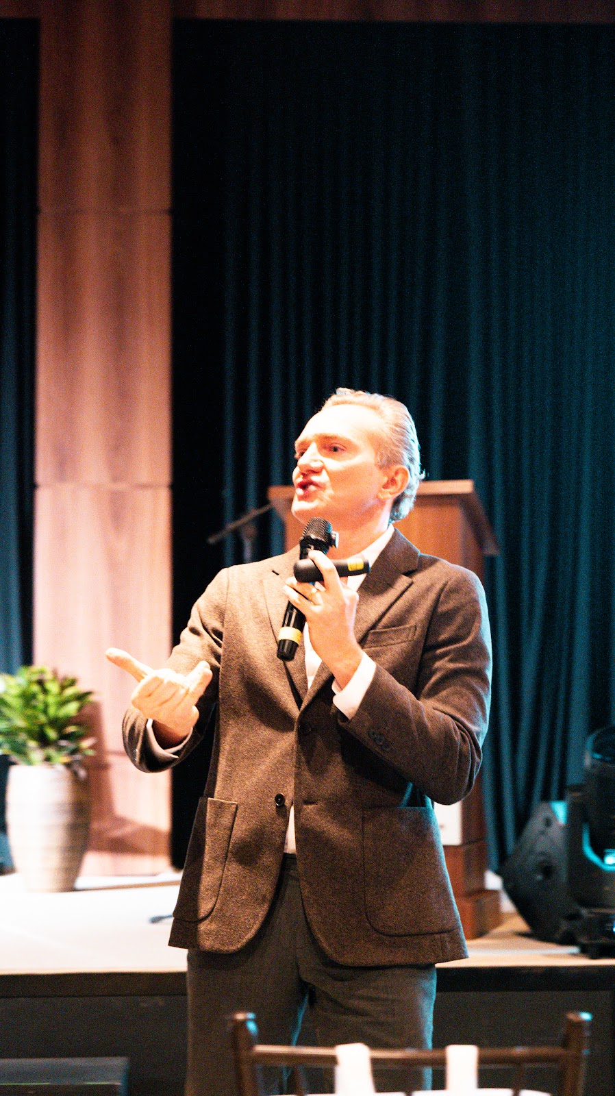 Palestra no palco do Vallezio